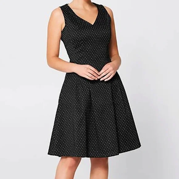 TARGET | Fit & Flare Dress | Size 18 | EUC - Picture 2 of 11